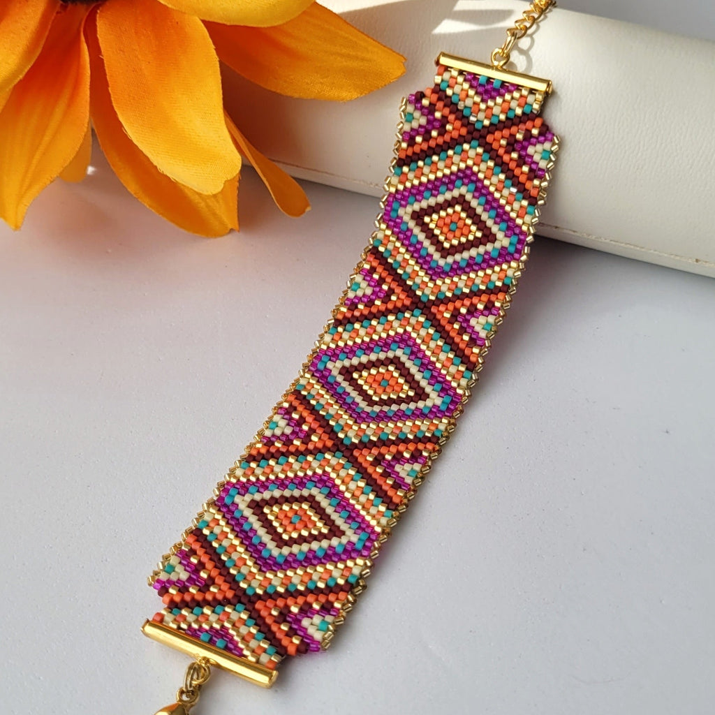 brazalete boho hecho a mano con cuentas miyuki