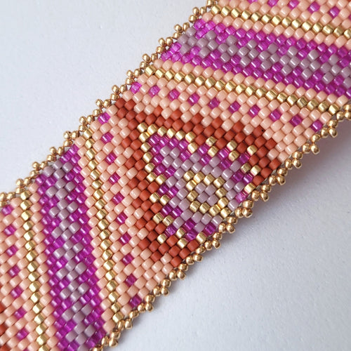 brazalete boho hecho a mano con cuentas miyuki