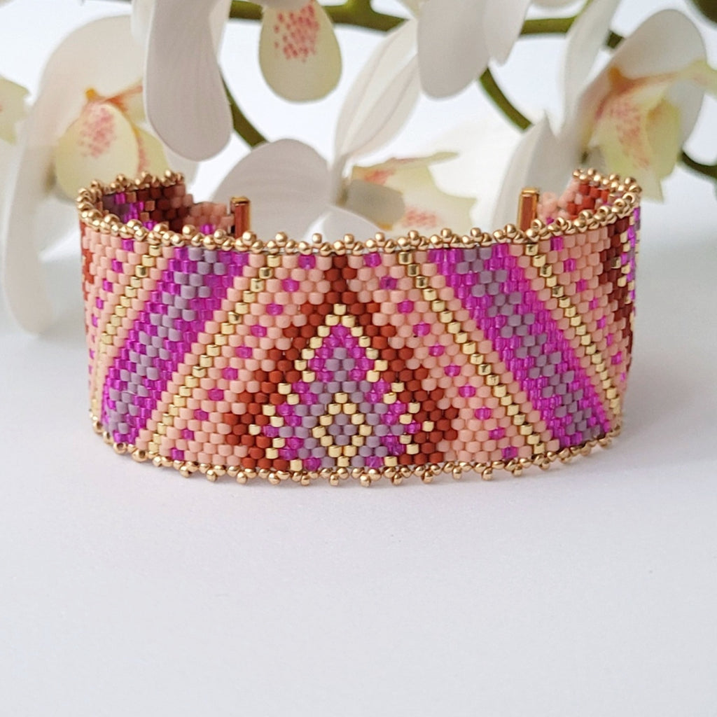 brazalete boho hecho a mano con cuentas miyuki