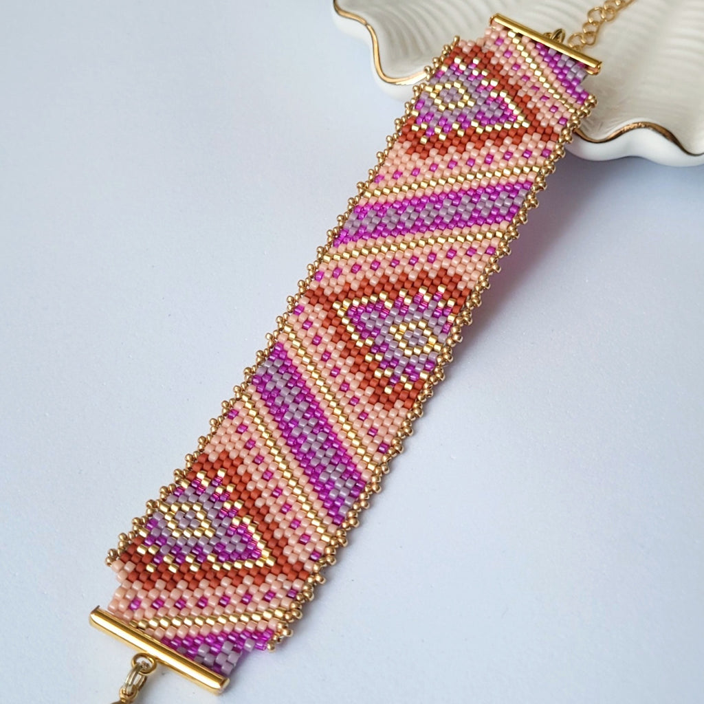 brazalete boho hecho a mano con cuentas miyuki